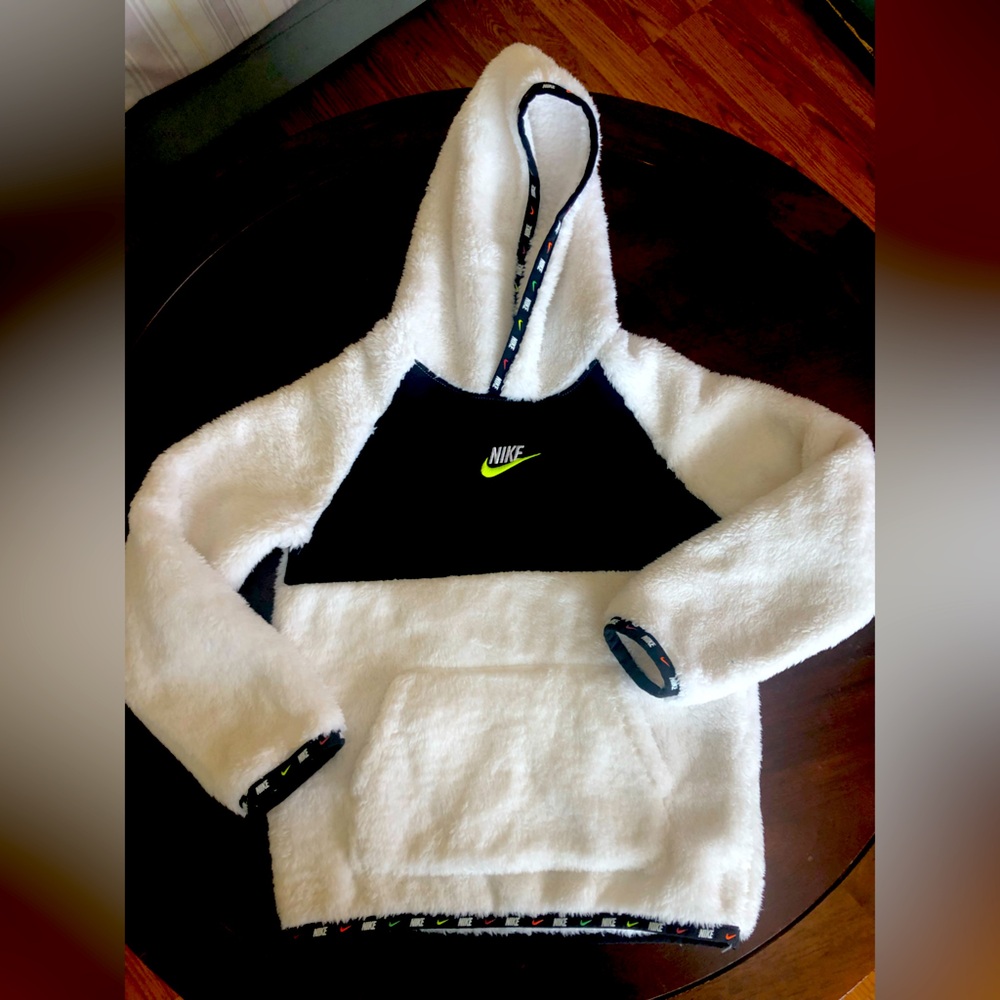 NIKE KIDS FLEECE JACKET